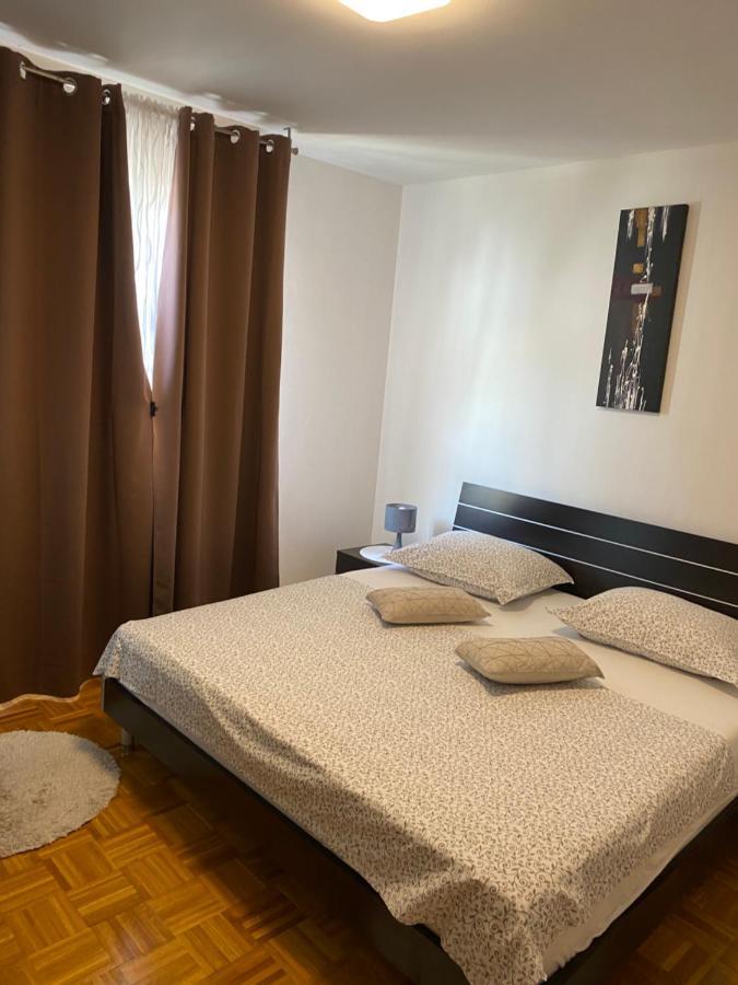 Apartment Miana Τρογκίρ Εξωτερικό φωτογραφία