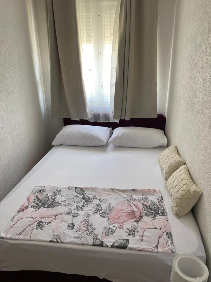 Apartment Miana Τρογκίρ Εξωτερικό φωτογραφία